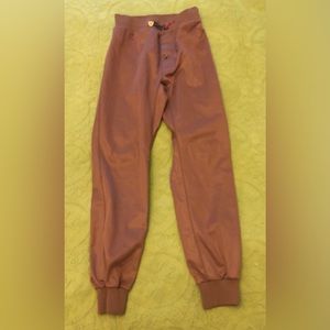 Scent Blocker hunting pants. NWOT. Size M.